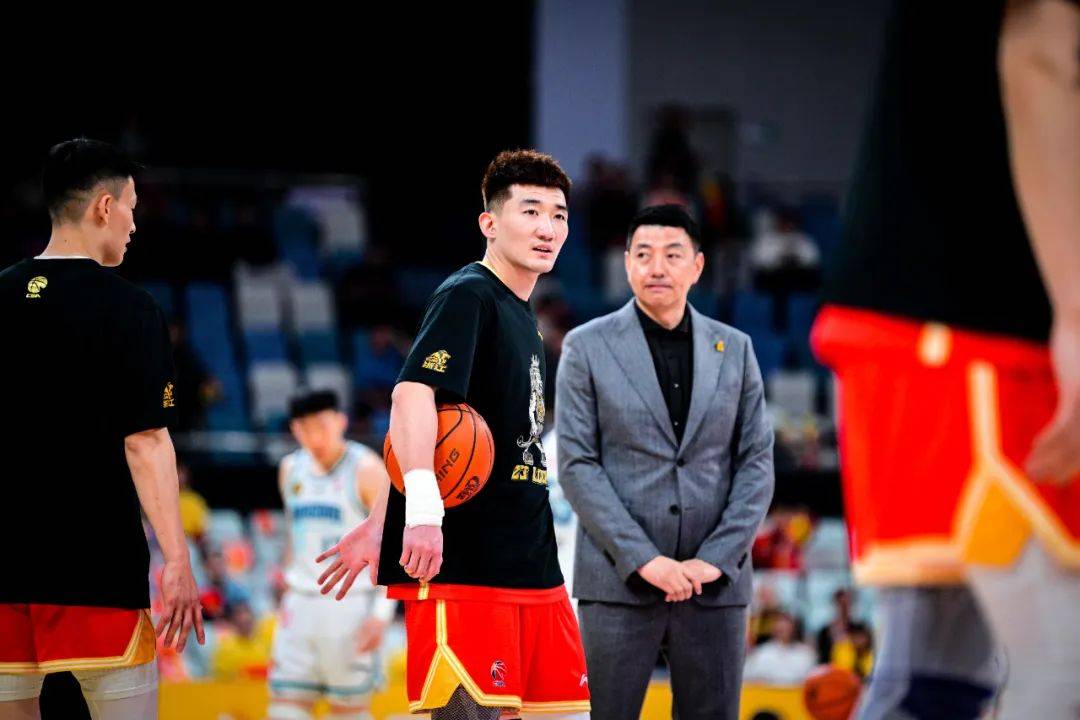 浙江队发布备战花絮，冲刺阶段豪取连胜，CBA季后赛任务艰巨，资深球员宣示担当的简单介绍